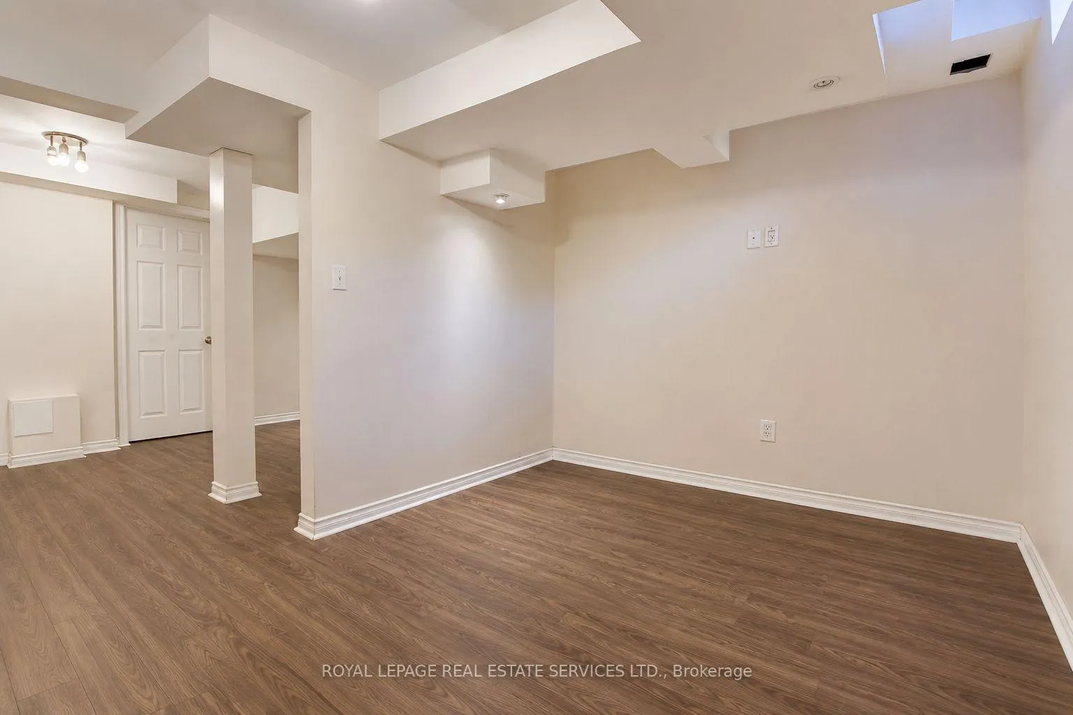 Photo 21 of 1498 Pinecliff Road, Oakville, West Oak Trails — HOMEH