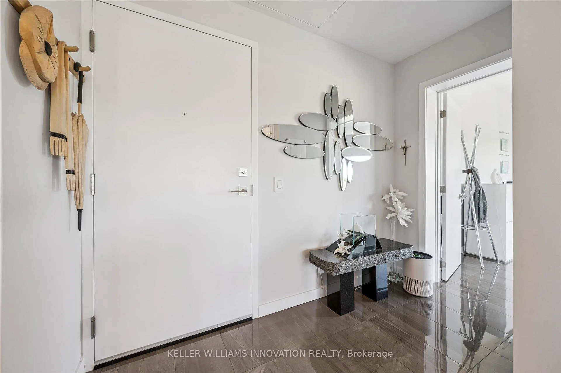 Photo 3 of Unit 623, 690 King Street W, Kitchener, KW Hospital — HOMEH