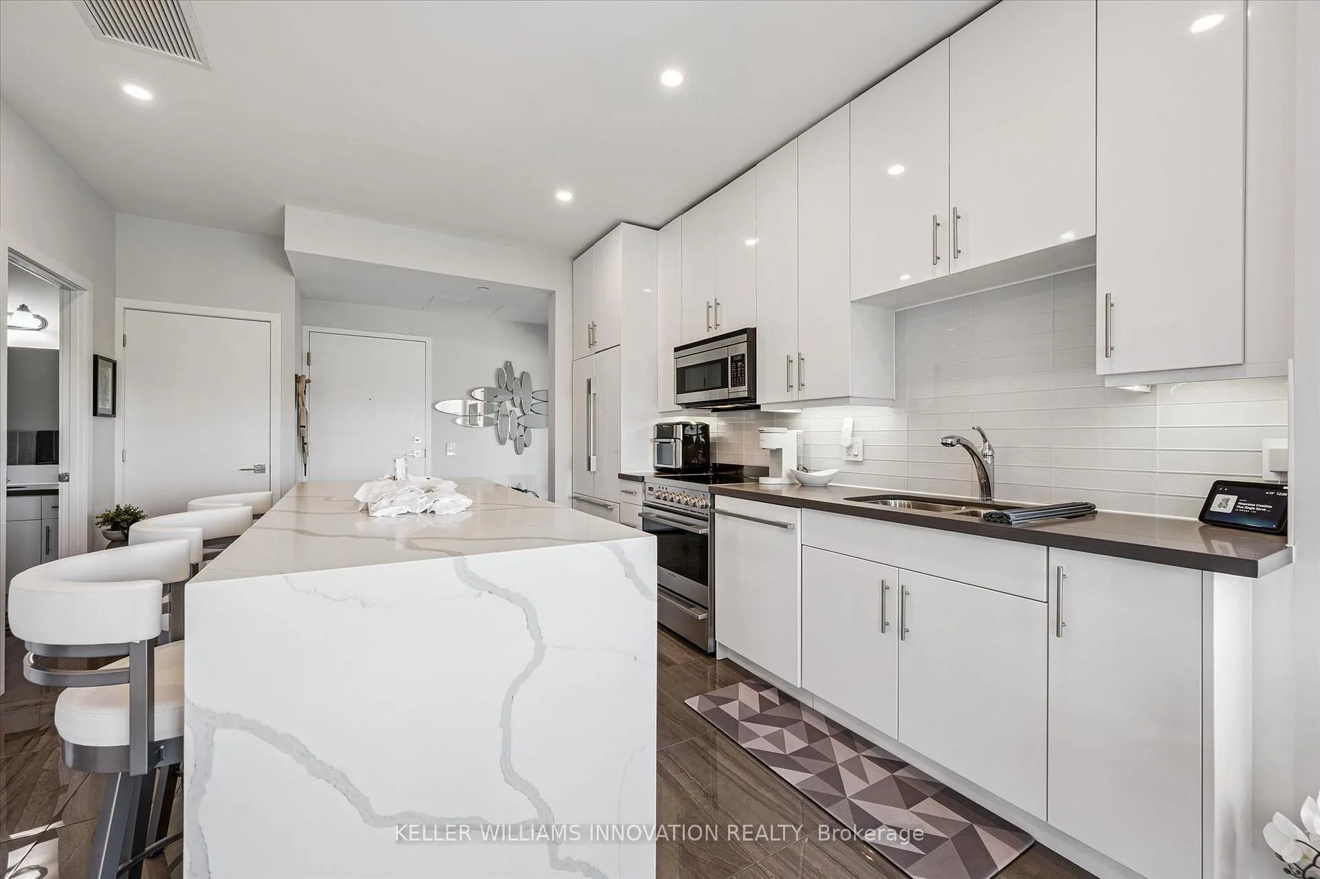 Photo 6 of Unit 623, 690 King Street W, Kitchener, KW Hospital — HOMEH