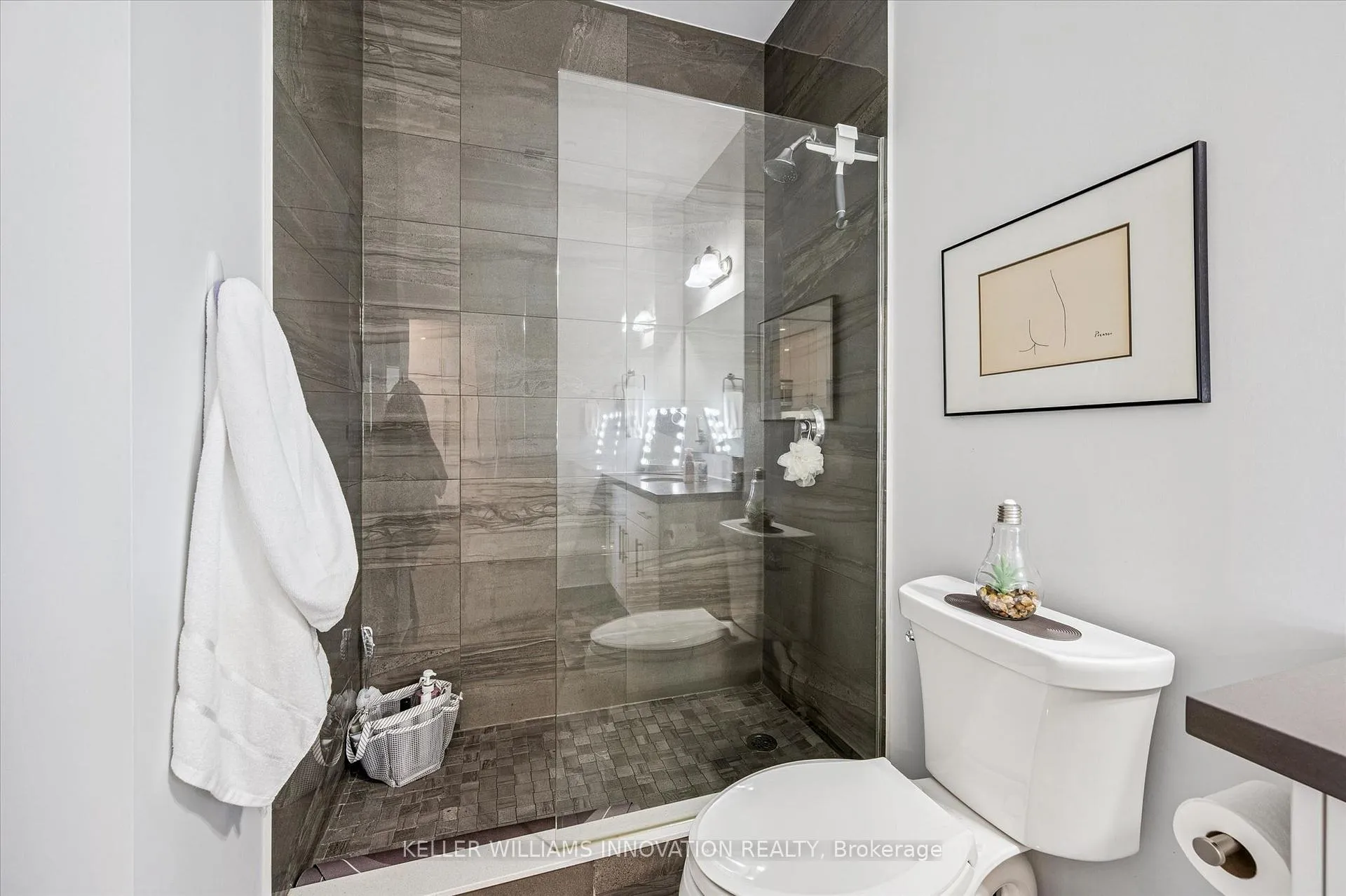 Photo 15 of Unit 623, 690 King Street W, Kitchener, KW Hospital — HOMEH
