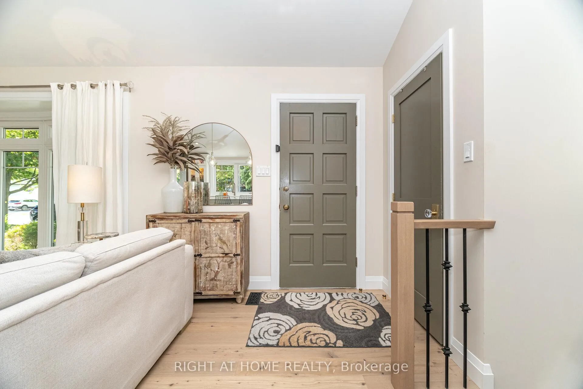 Photo 6 of 5188 Cherryhill Crescent, Burlington, Appleby — HOMEH