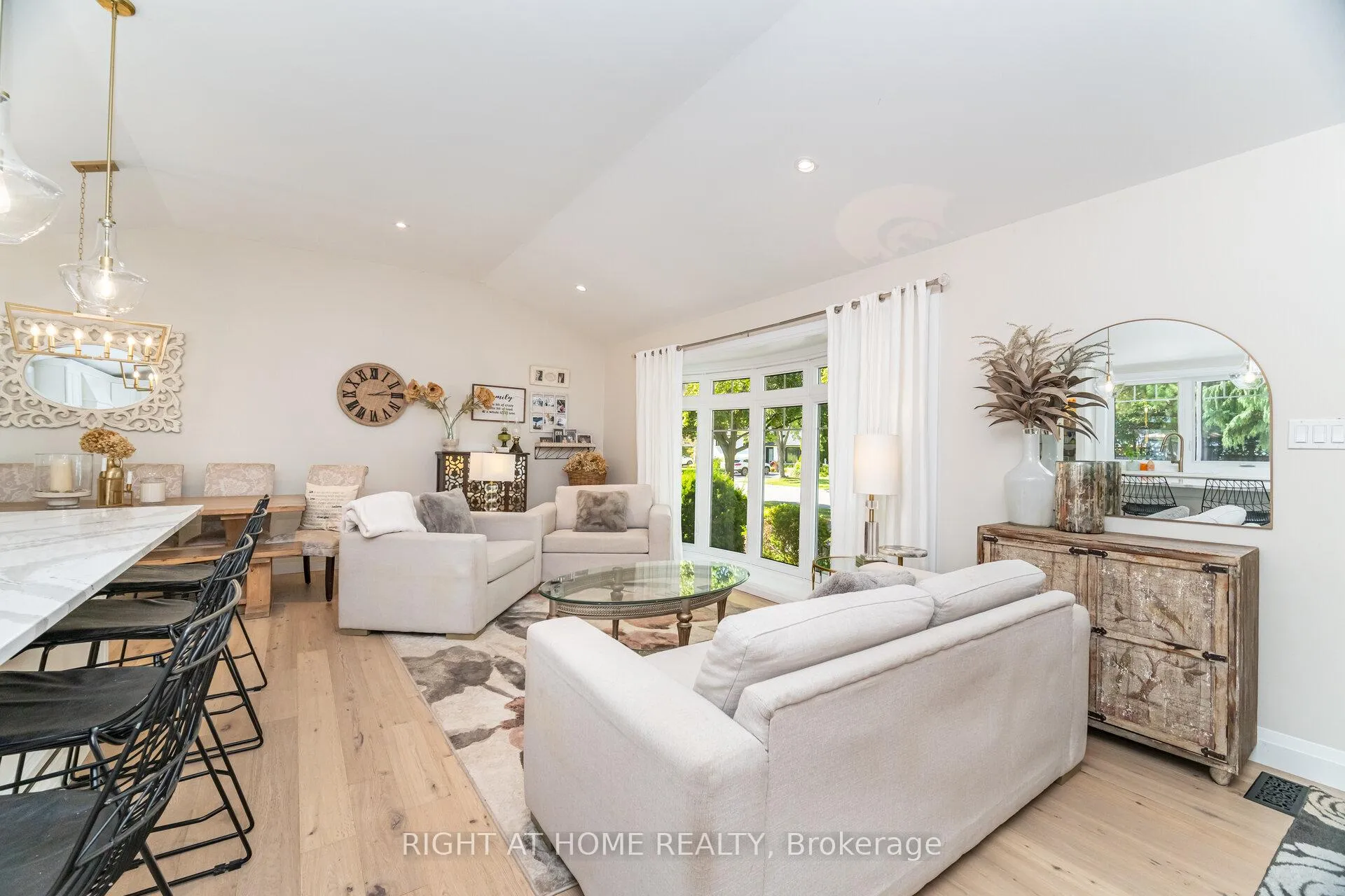 Photo 9 of 5188 Cherryhill Crescent, Burlington, Appleby — HOMEH
