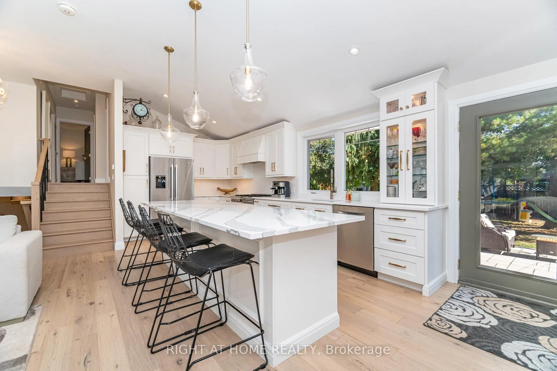 Photo 19 of 5188 Cherryhill Crescent, Burlington, Appleby — HOMEH