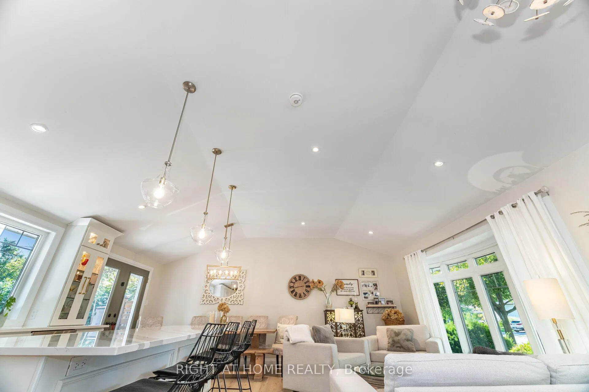 Photo 20 of 5188 Cherryhill Crescent, Burlington, Appleby — HOMEH