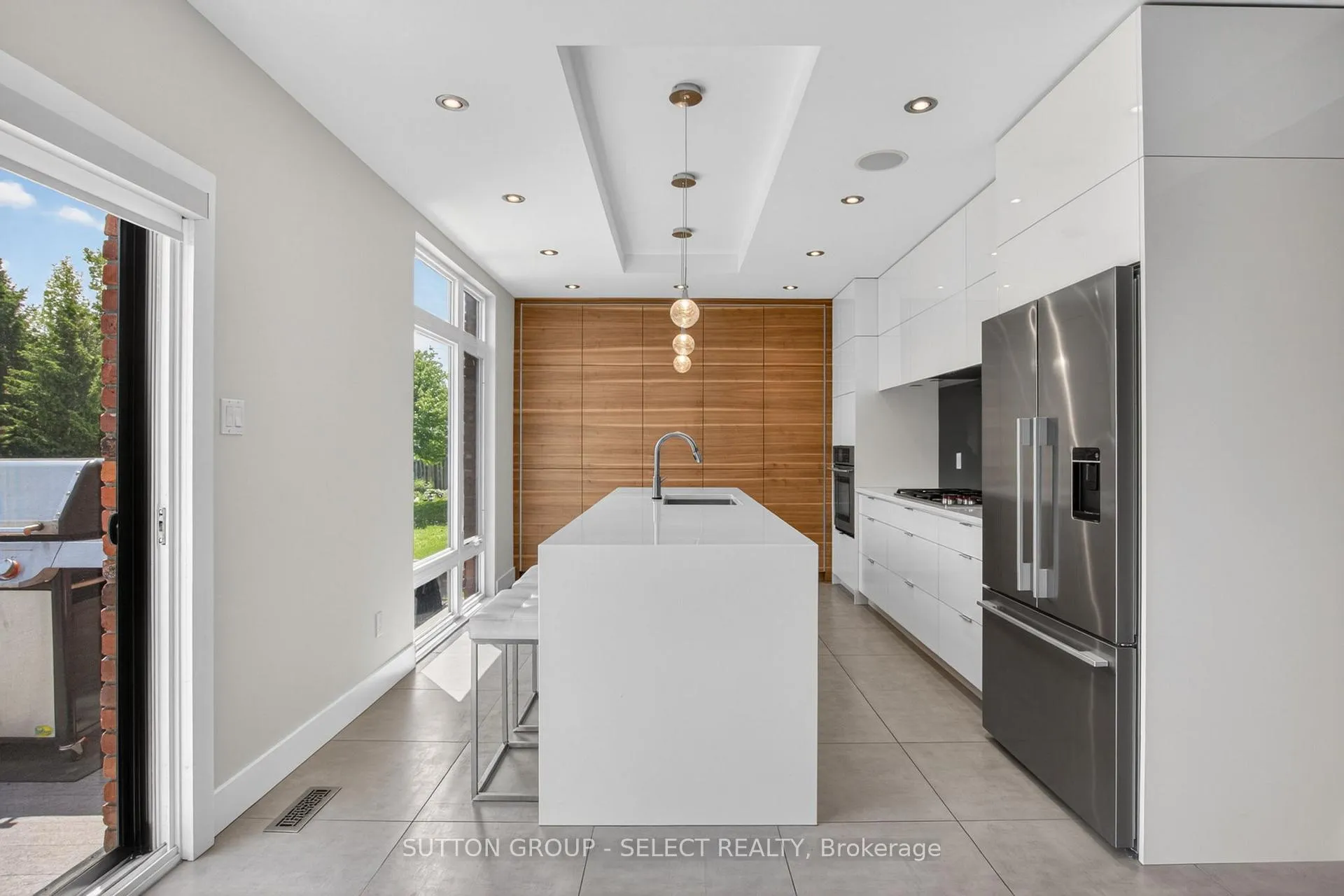 Photo 11 of 972 Guildwood Boulevard, London, North M — HOMEH