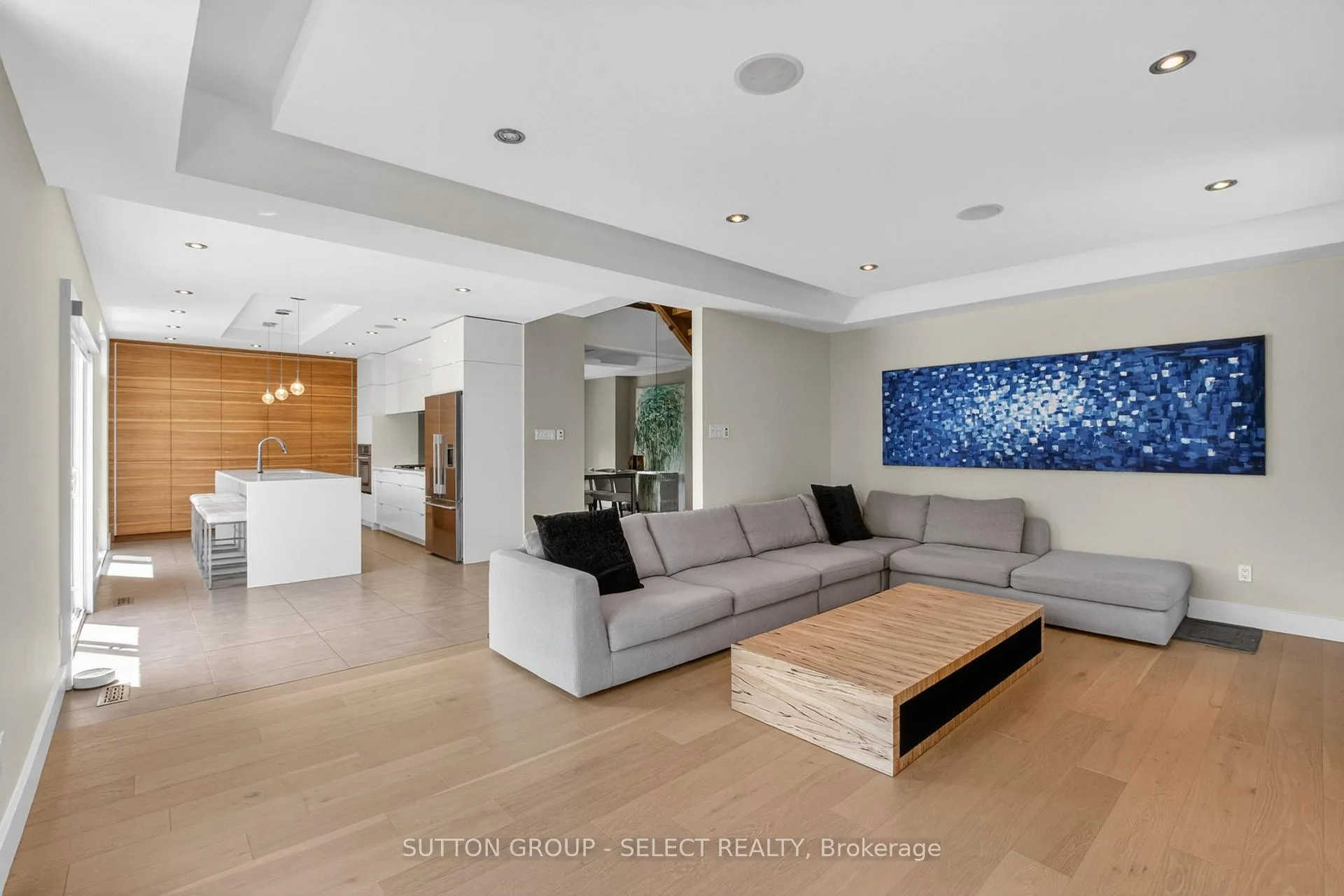 Photo 15 of 972 Guildwood Boulevard, London, North M — HOMEH