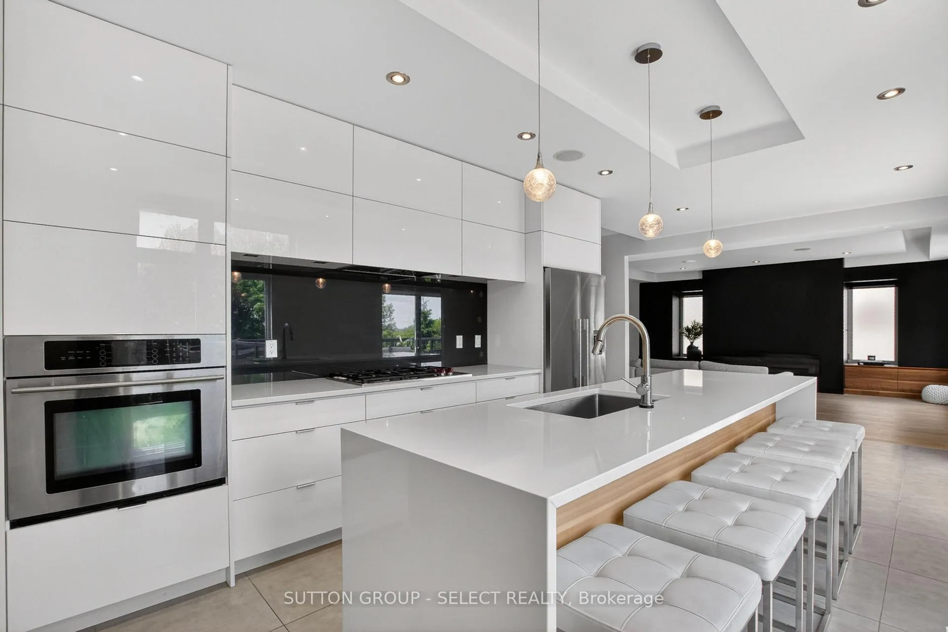 Photo 16 of 972 Guildwood Boulevard, London, North M — HOMEH