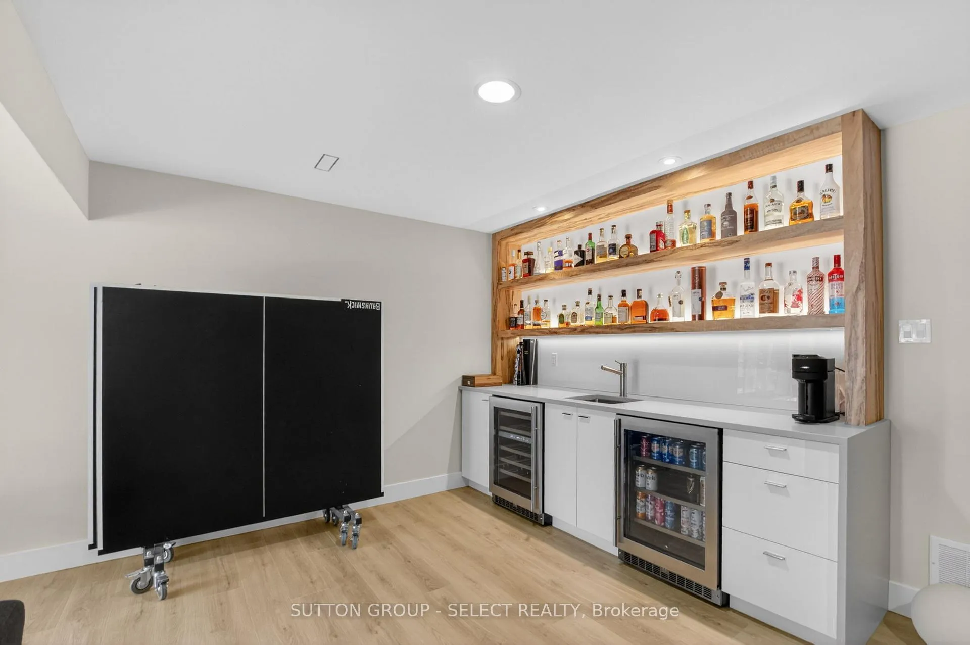 Photo 33 of 972 Guildwood Boulevard, London, North M — HOMEH