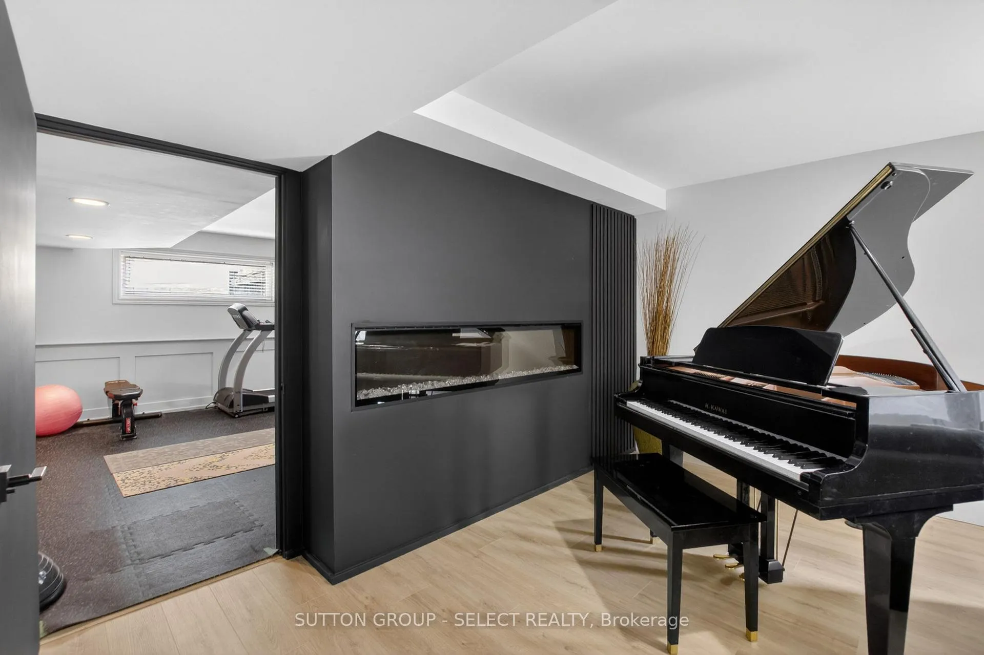 Photo 35 of 972 Guildwood Boulevard, London, North M — HOMEH