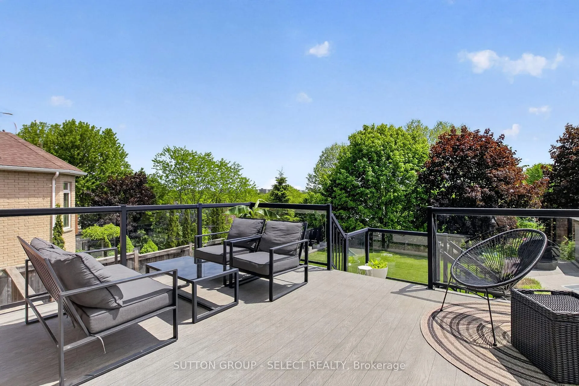 Photo 39 of 972 Guildwood Boulevard, London, North M — HOMEH