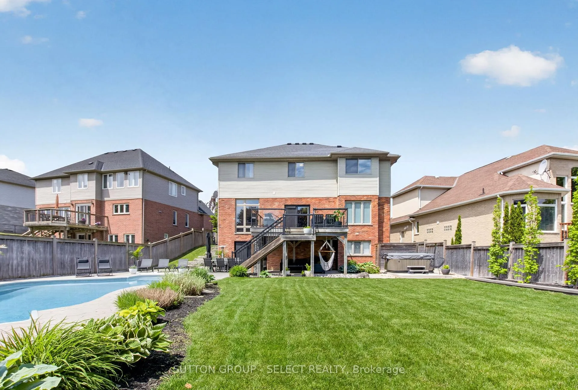 Photo 42 of 972 Guildwood Boulevard, London, North M — HOMEH