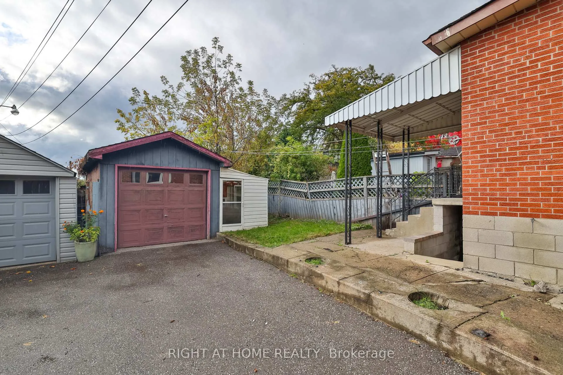Photo 32 of 20 Winona Drive, Toronto, Wychwood — HOMEH