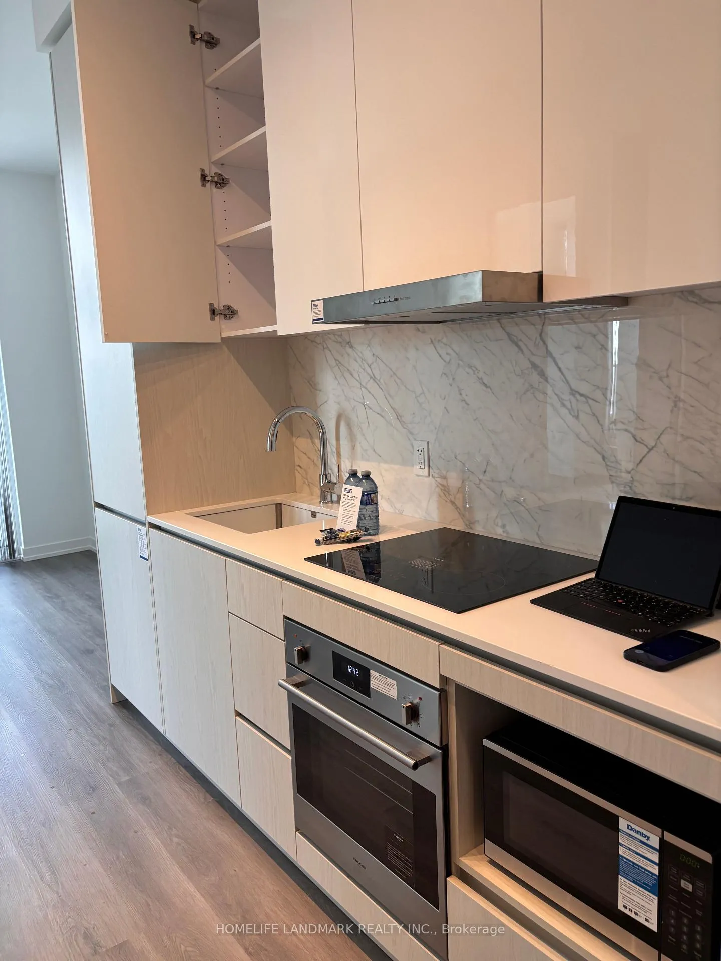Photo 2 of Unit PH110, 28 Interchange Way, Vaughan, Vaughan Corporate Centre — HOMEH