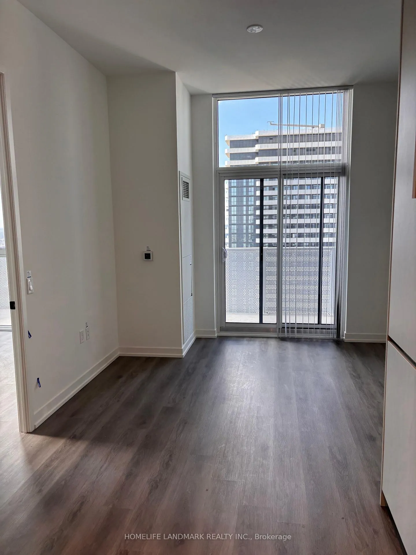 Photo 3 of Unit PH110, 28 Interchange Way, Vaughan, Vaughan Corporate Centre — HOMEH