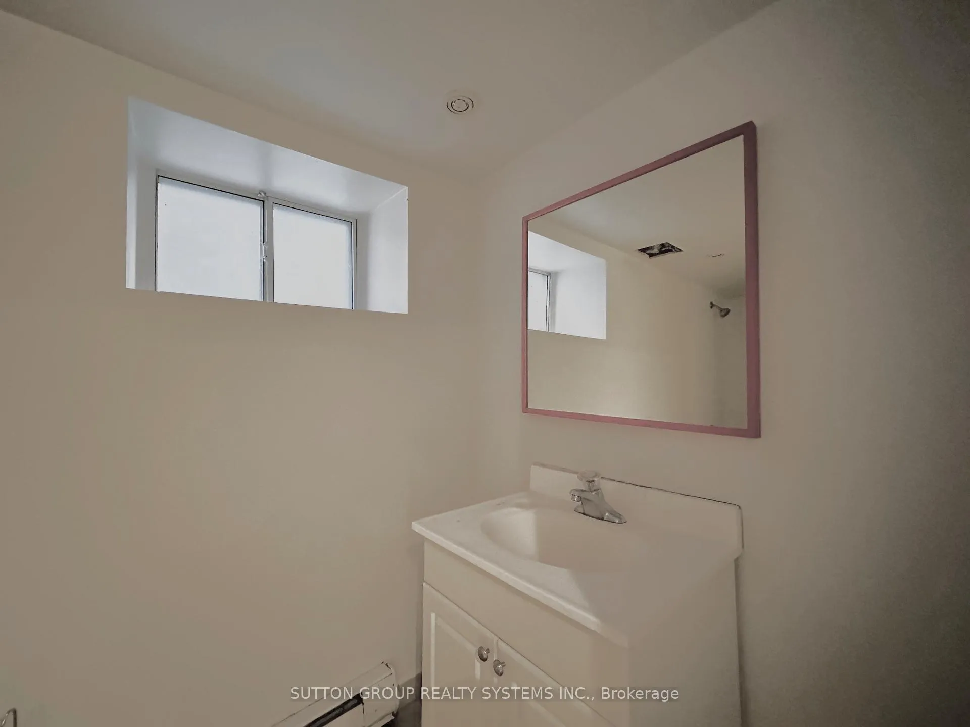 Photo 7 of Unit 1, 497 Annette Street, Toronto, High Park North — HOMEH