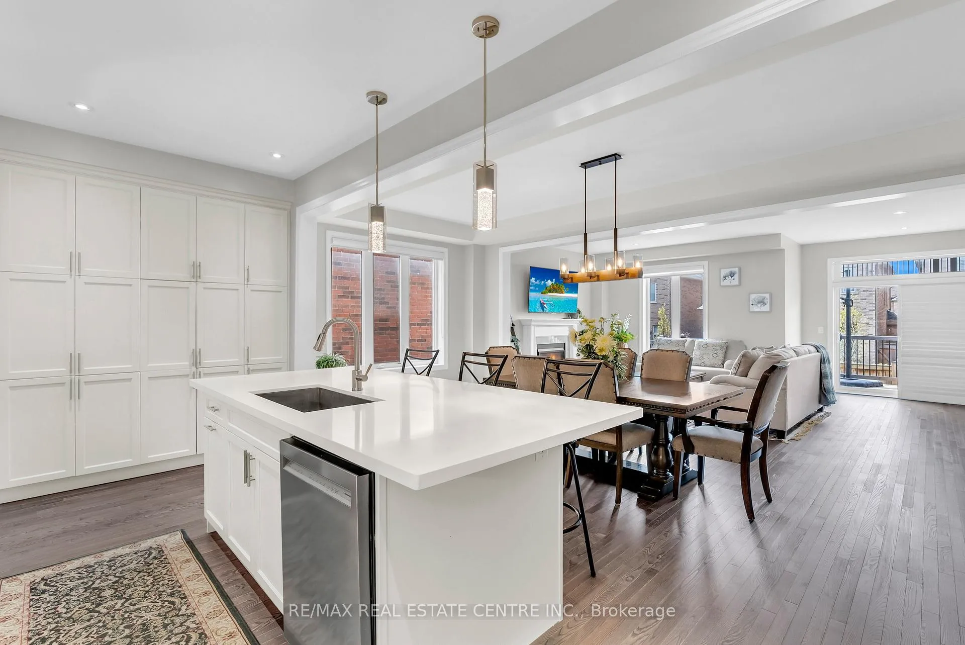 Photo 17 of 24 Rising Hill Ridge, Brampton, Bram West — HOMEH