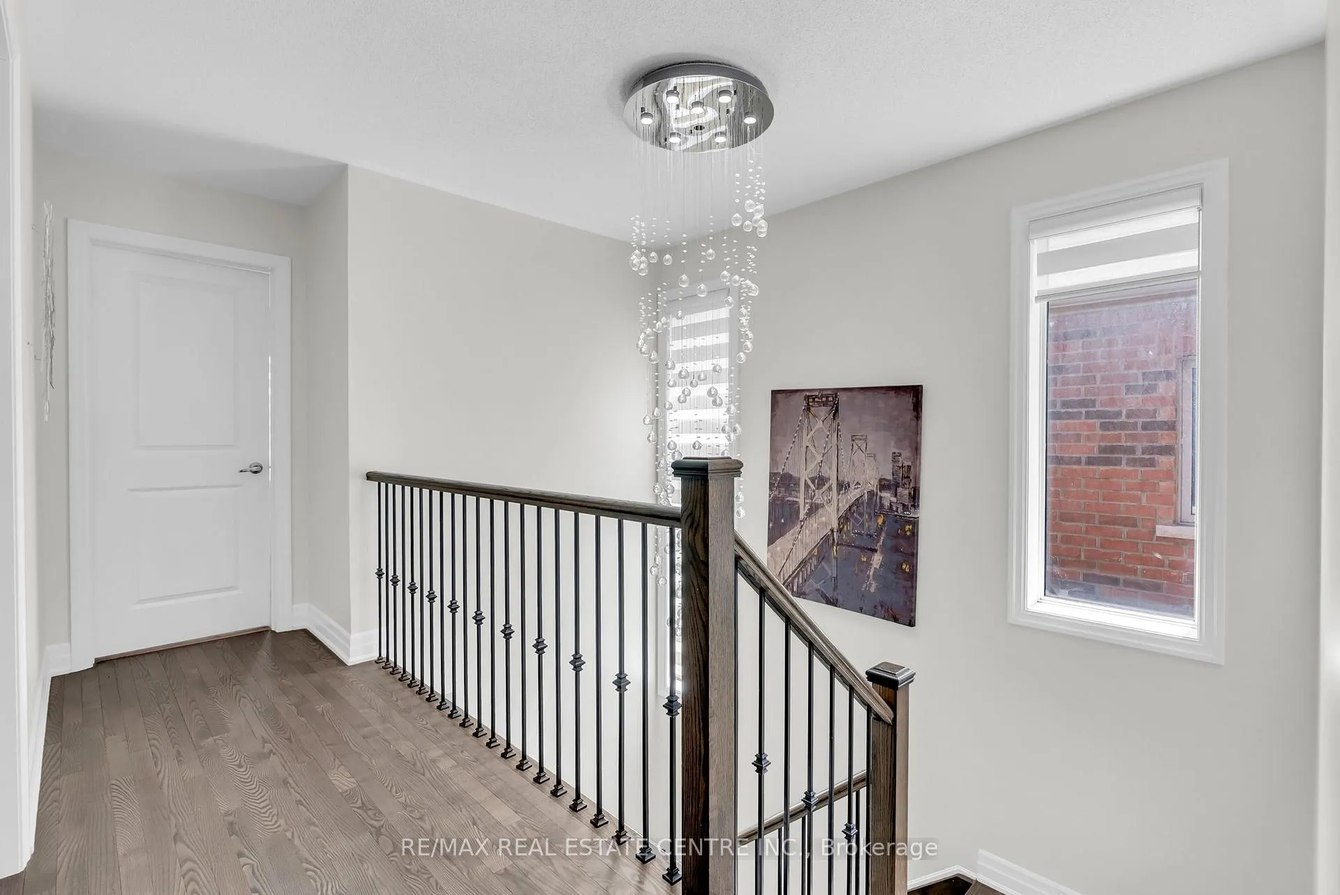 Photo 20 of 24 Rising Hill Ridge, Brampton, Bram West — HOMEH