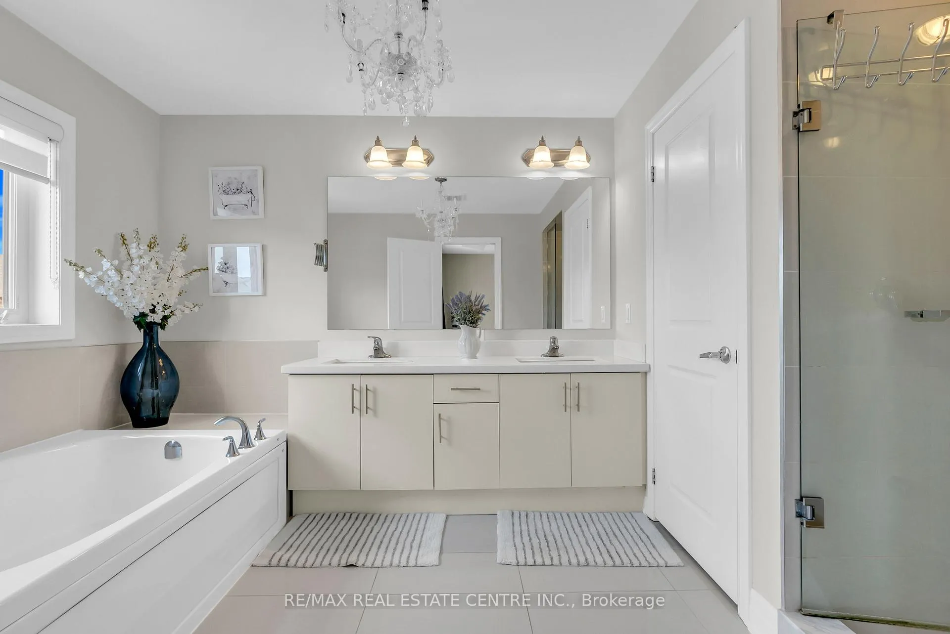 Photo 23 of 24 Rising Hill Ridge, Brampton, Bram West — HOMEH