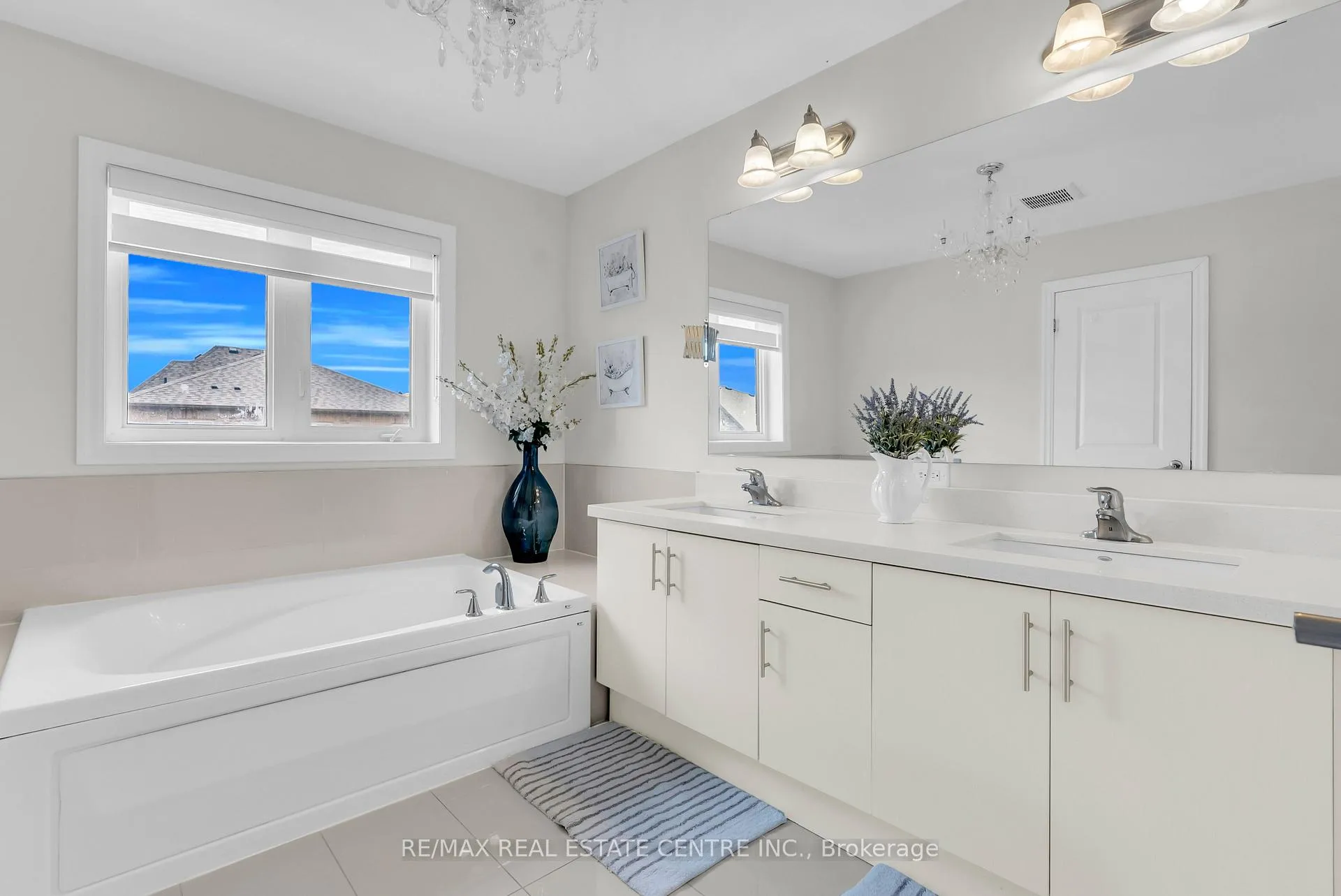 Photo 24 of 24 Rising Hill Ridge, Brampton, Bram West — HOMEH