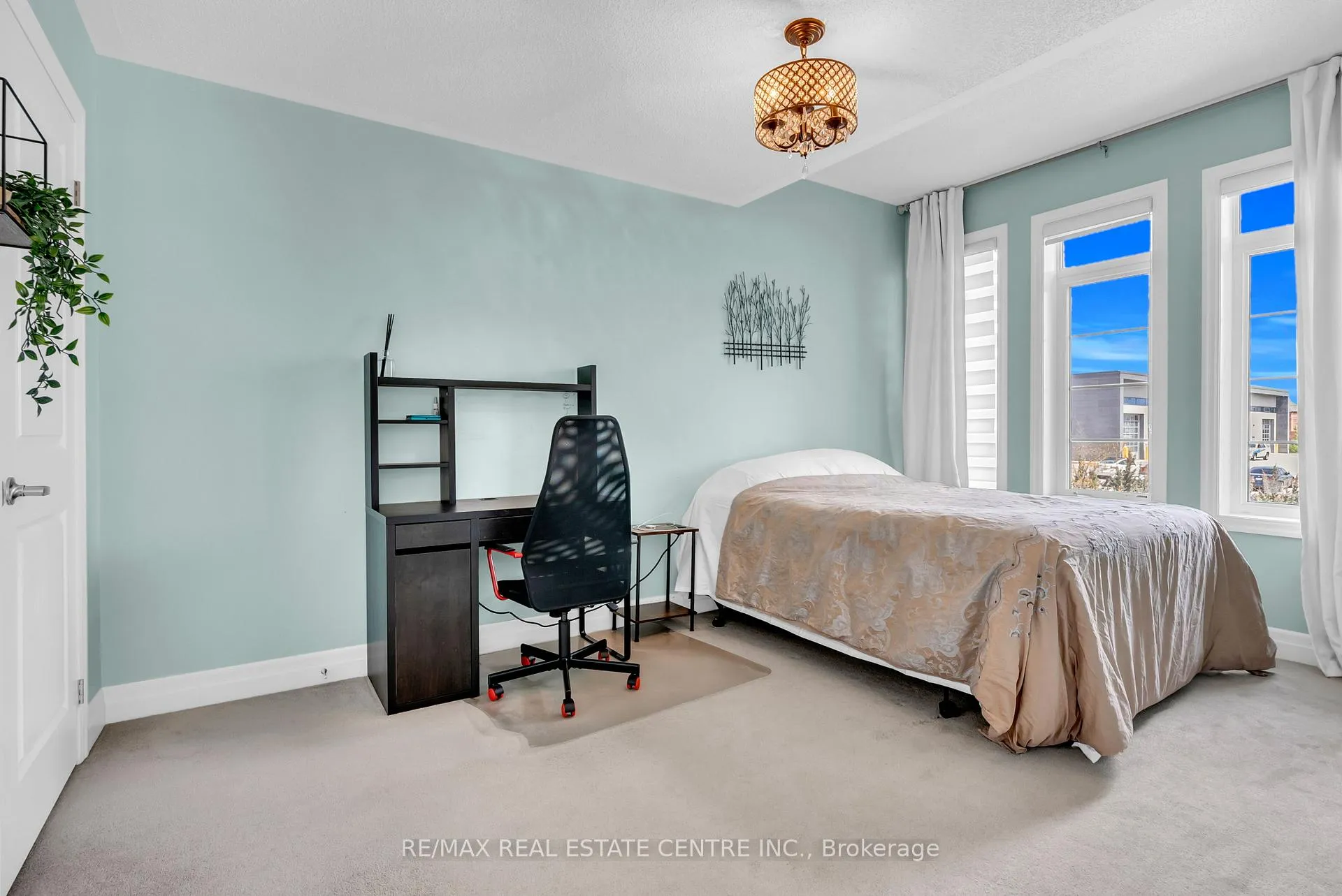 Photo 29 of 24 Rising Hill Ridge, Brampton, Bram West — HOMEH