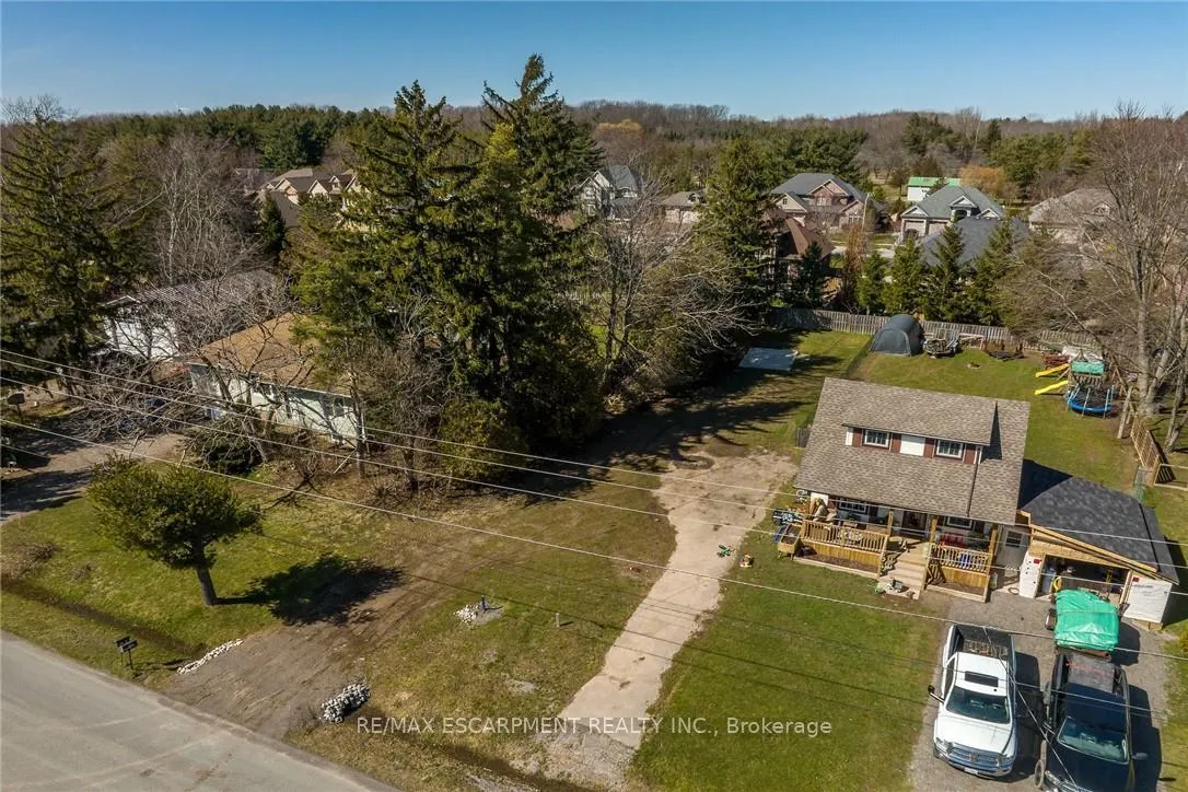 Photo of 815 Foss Road