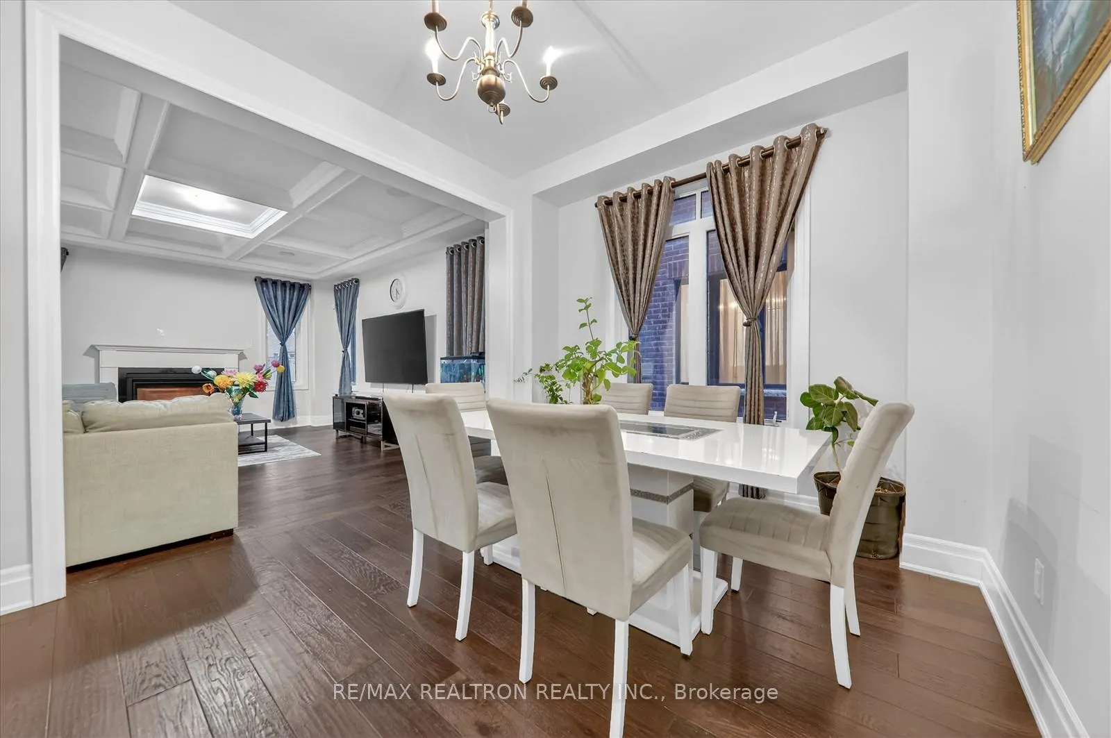 Photo 7 of 113 Jinnah Avenue, Markham, Middlefield — HOMEH