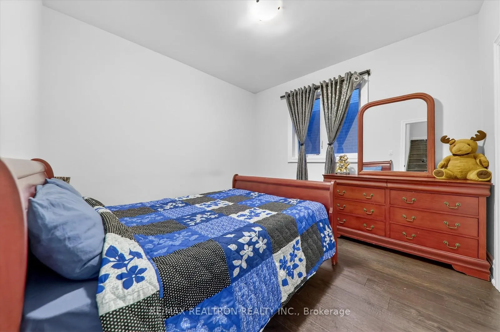 Photo 19 of 113 Jinnah Avenue, Markham, Middlefield — HOMEH