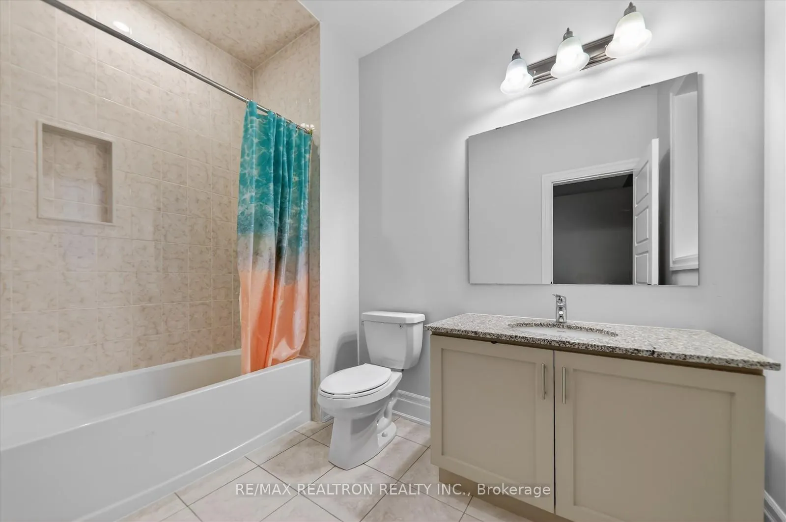 Photo 23 of 113 Jinnah Avenue, Markham, Middlefield — HOMEH