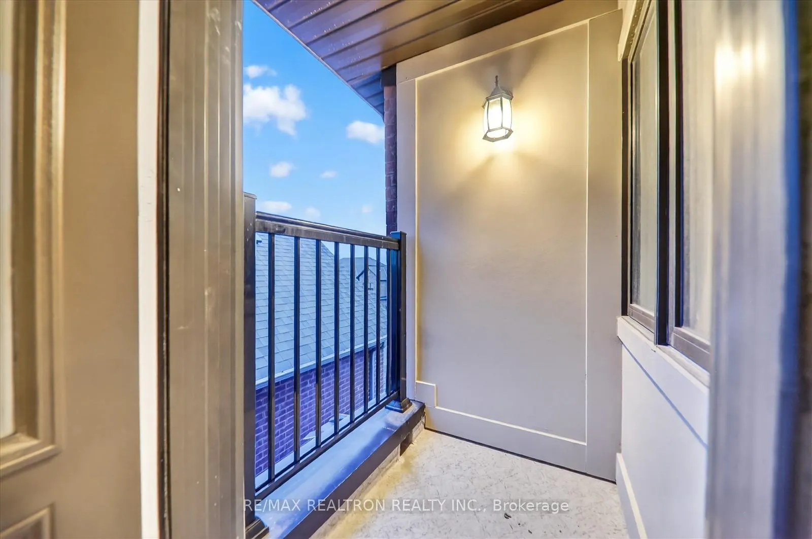 Photo 25 of 113 Jinnah Avenue, Markham, Middlefield — HOMEH