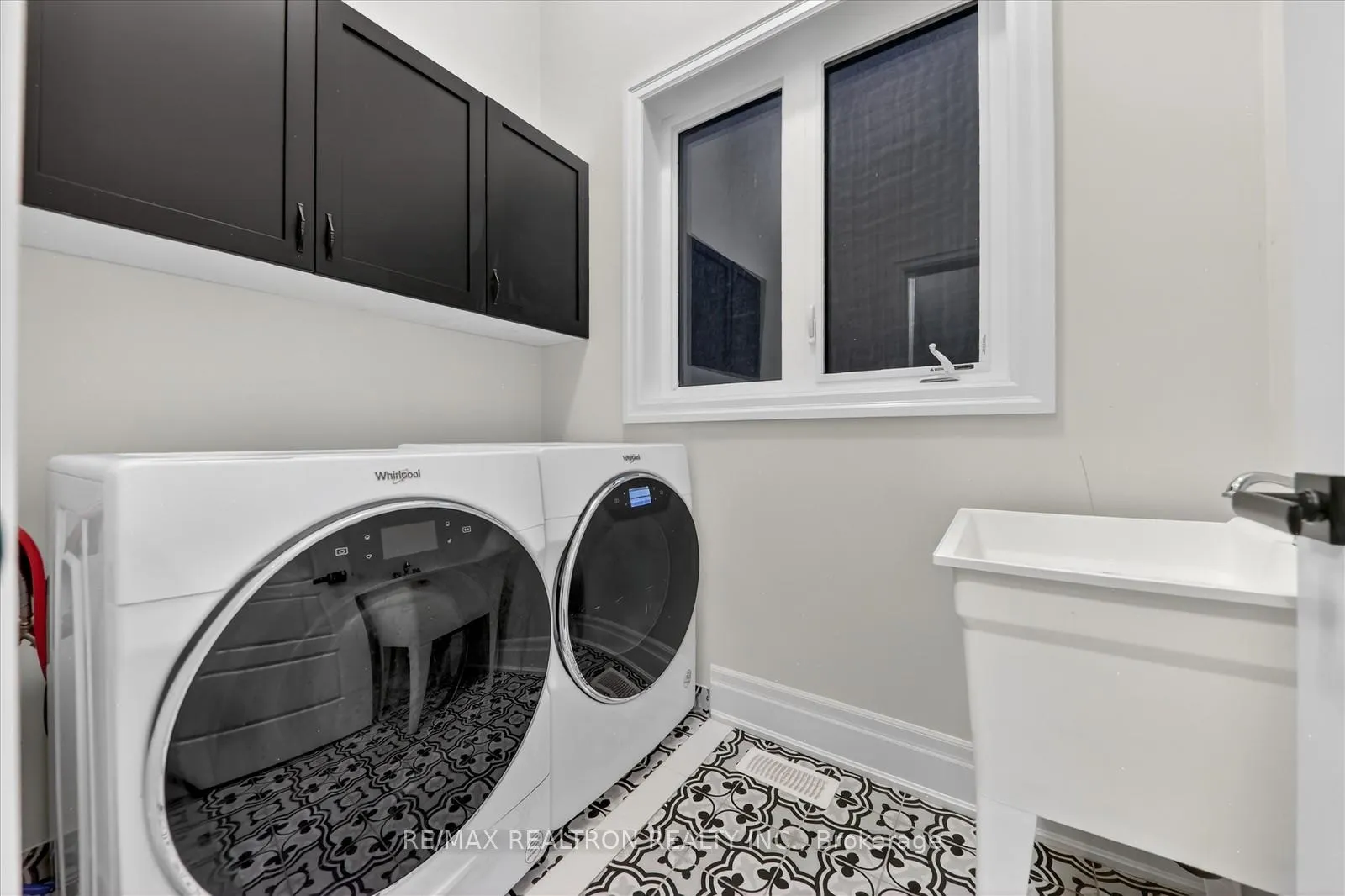 Photo 26 of 113 Jinnah Avenue, Markham, Middlefield — HOMEH