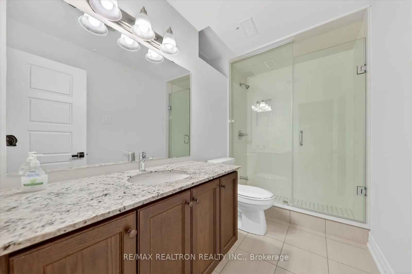 Photo 32 of 113 Jinnah Avenue, Markham, Middlefield — HOMEH