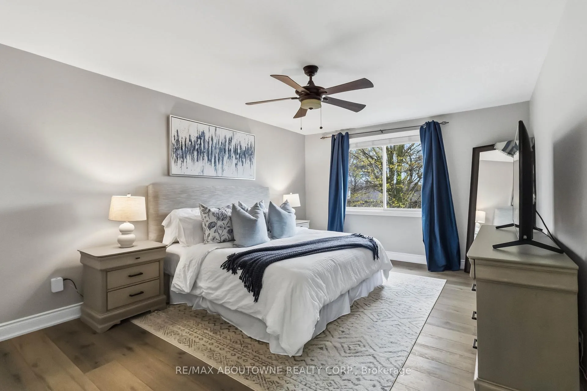 Photo 18 of 2485 Woburn Crescent, Oakville, Bronte — HOMEH