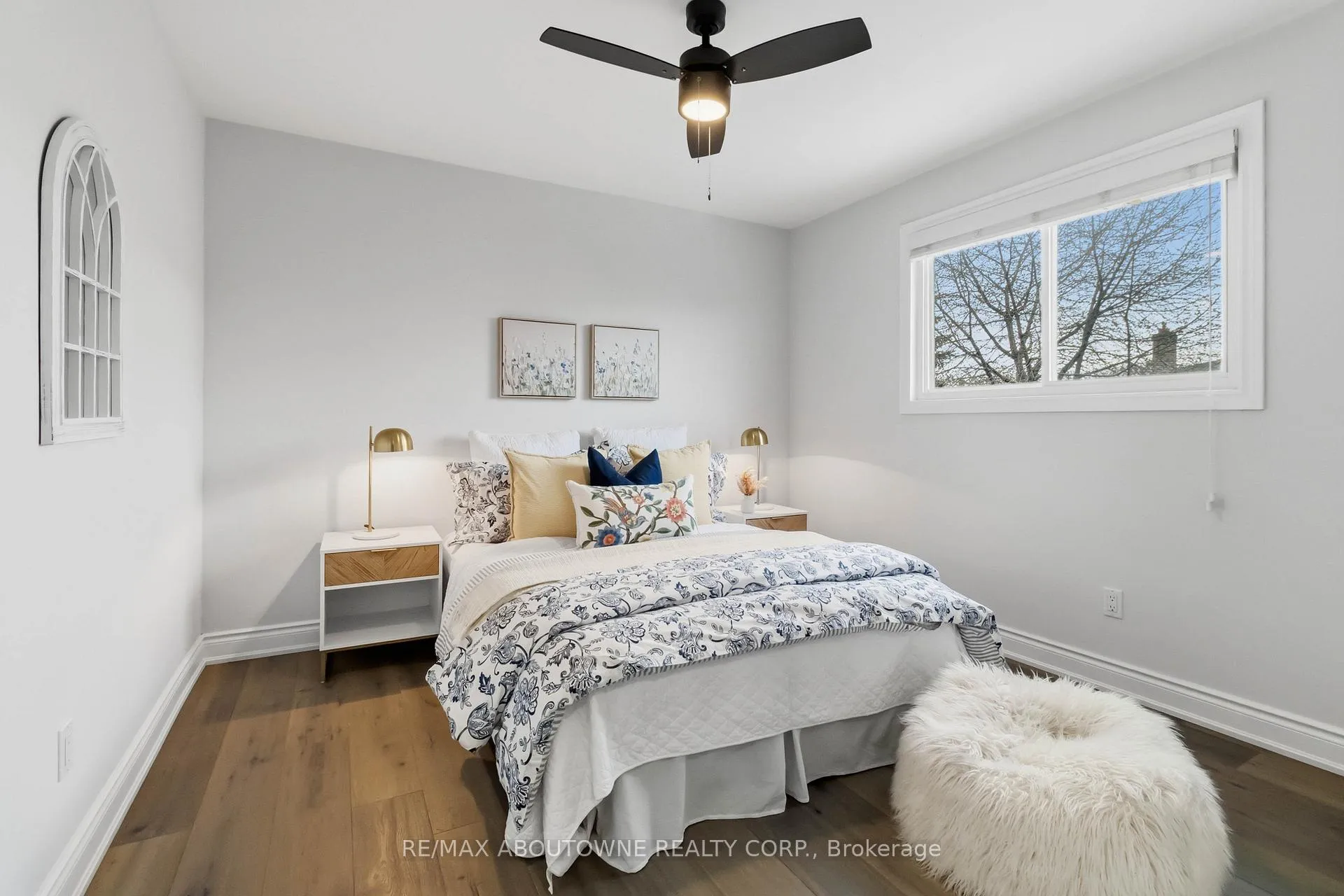Photo 28 of 2485 Woburn Crescent, Oakville, Bronte — HOMEH