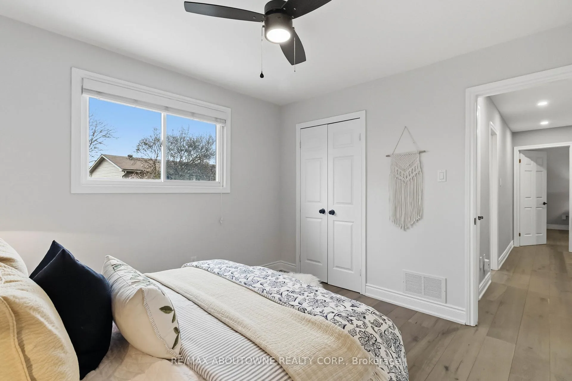 Photo 30 of 2485 Woburn Crescent, Oakville, Bronte — HOMEH