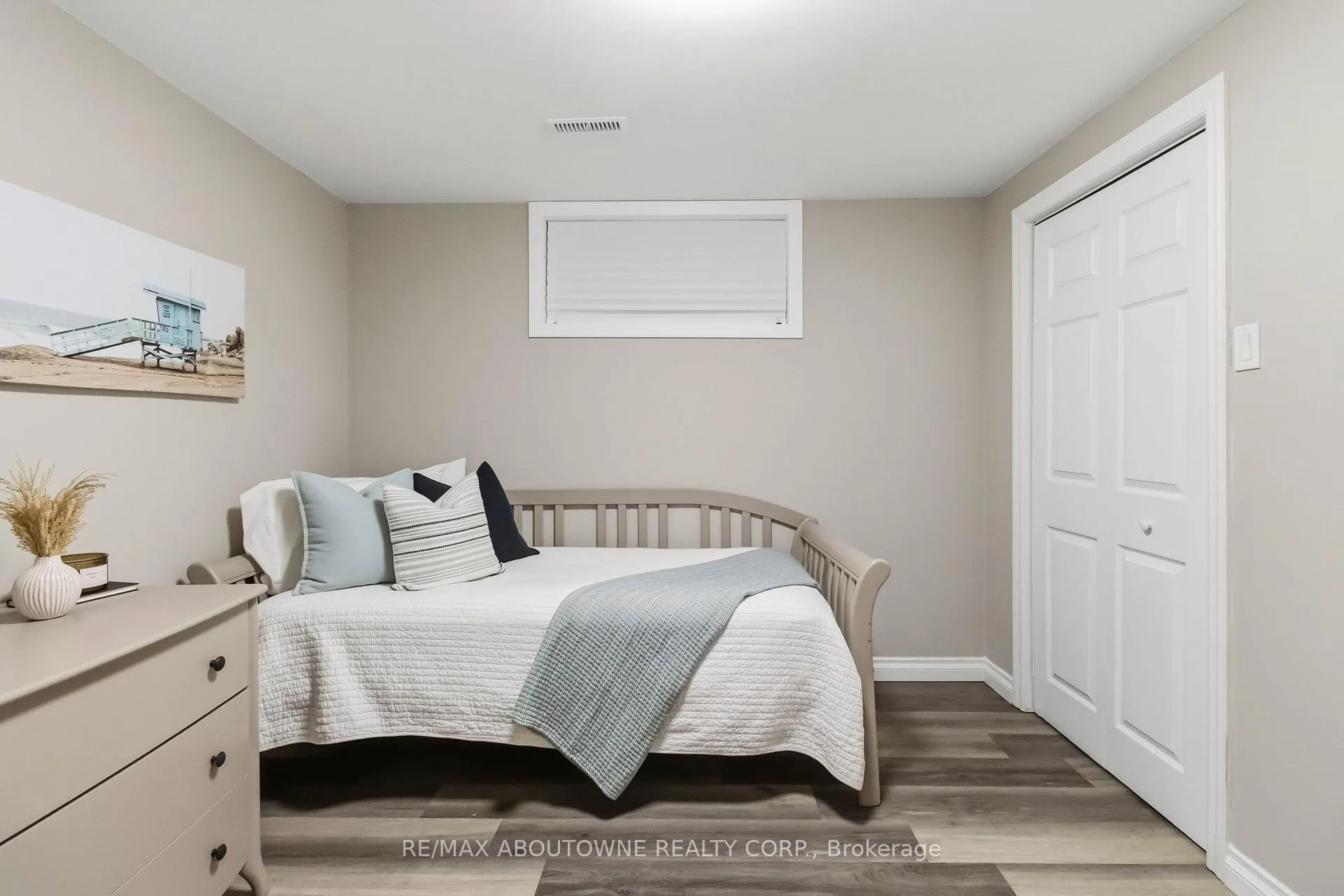 Photo 34 of 2485 Woburn Crescent, Oakville, Bronte — HOMEH