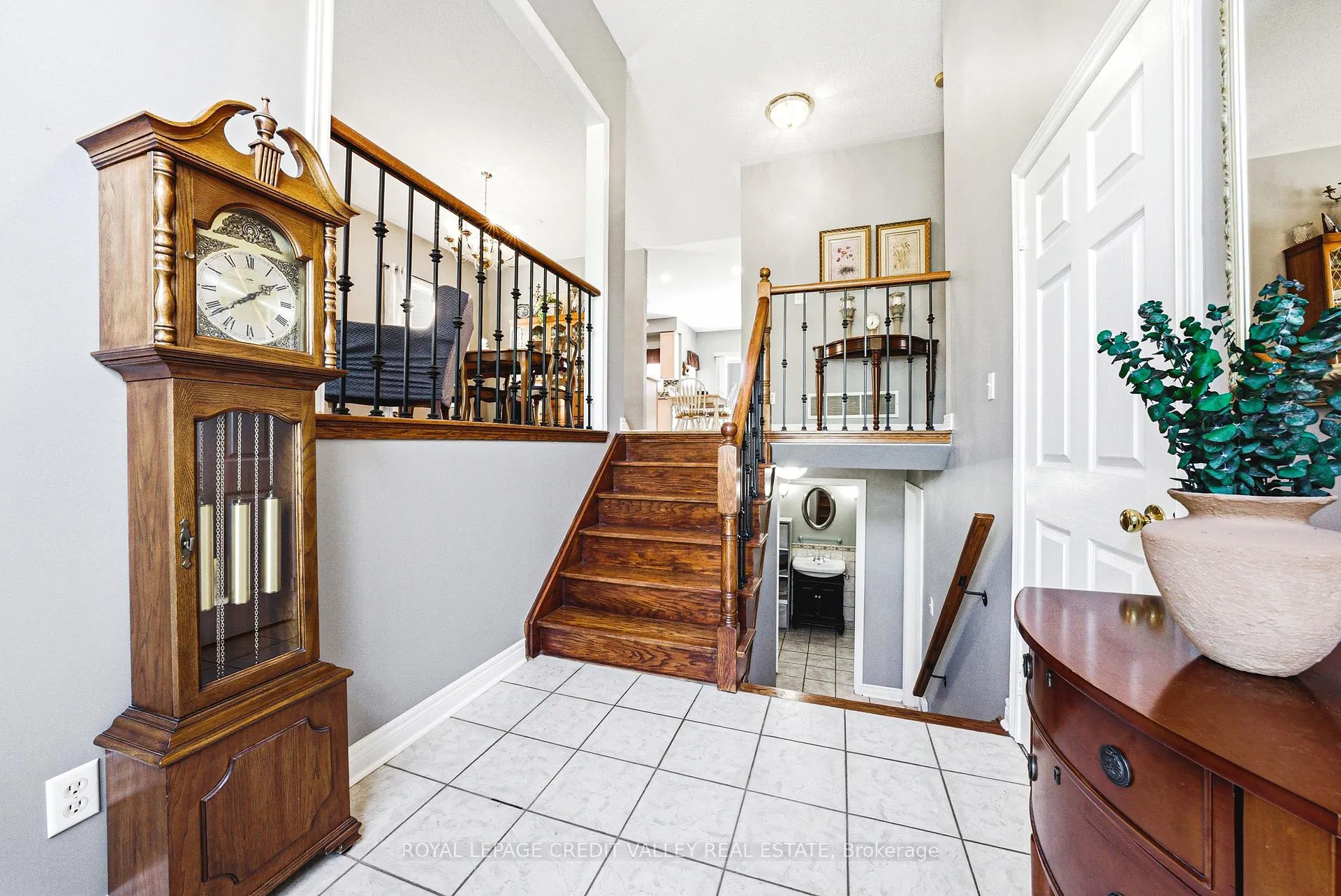 Photo 6 of 105 Pinebrook Circle, Caledon, Rural Caledon — HOMEH