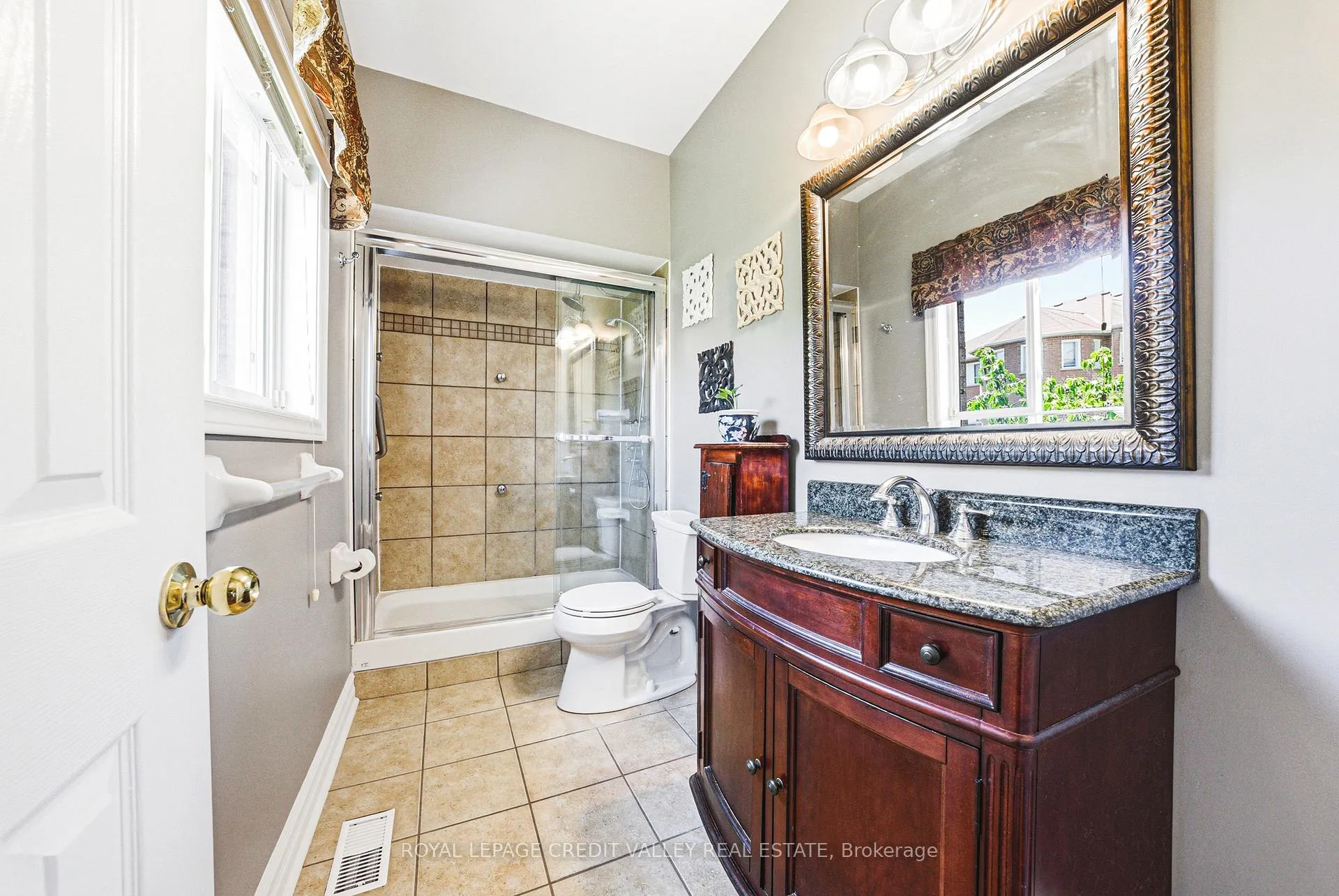 Photo 19 of 105 Pinebrook Circle, Caledon, Rural Caledon — HOMEH