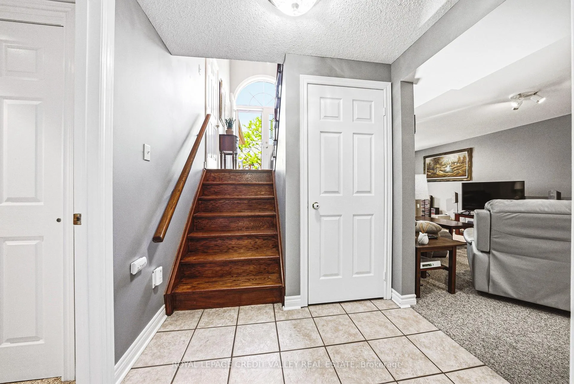 Photo 23 of 105 Pinebrook Circle, Caledon, Rural Caledon — HOMEH