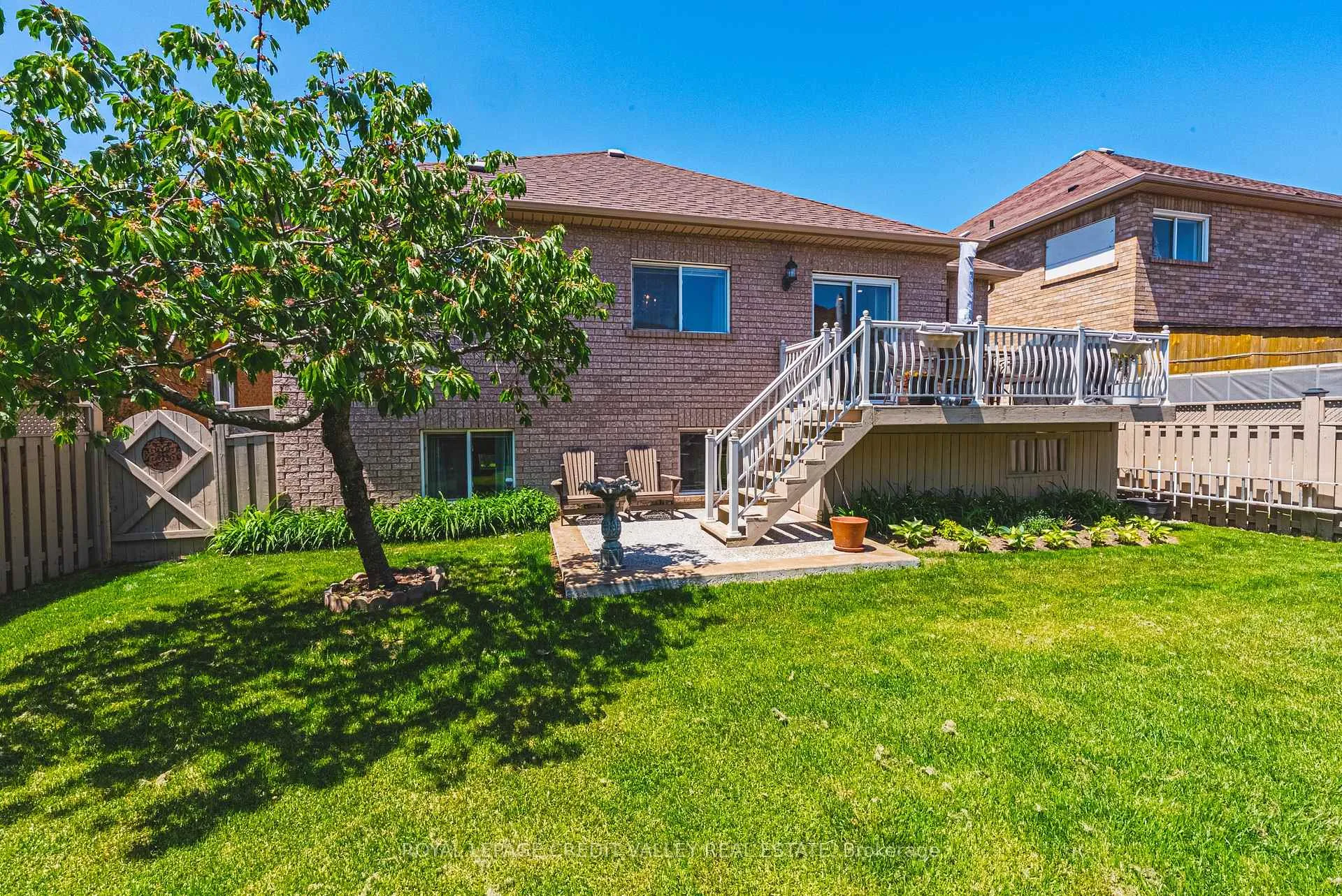 Photo 35 of 105 Pinebrook Circle, Caledon, Rural Caledon — HOMEH