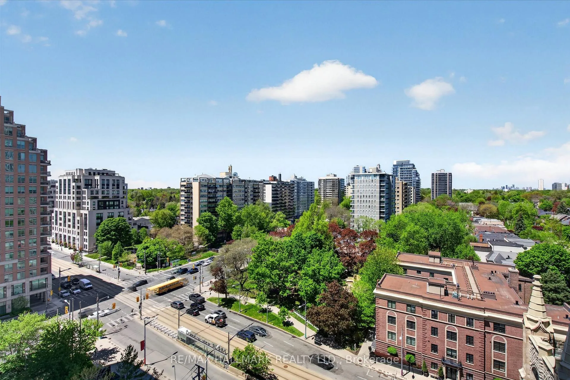 Photo 17 of Unit 1204, 99 Foxbar Road, Toronto, Yonge-St. Clair — HOMEH
