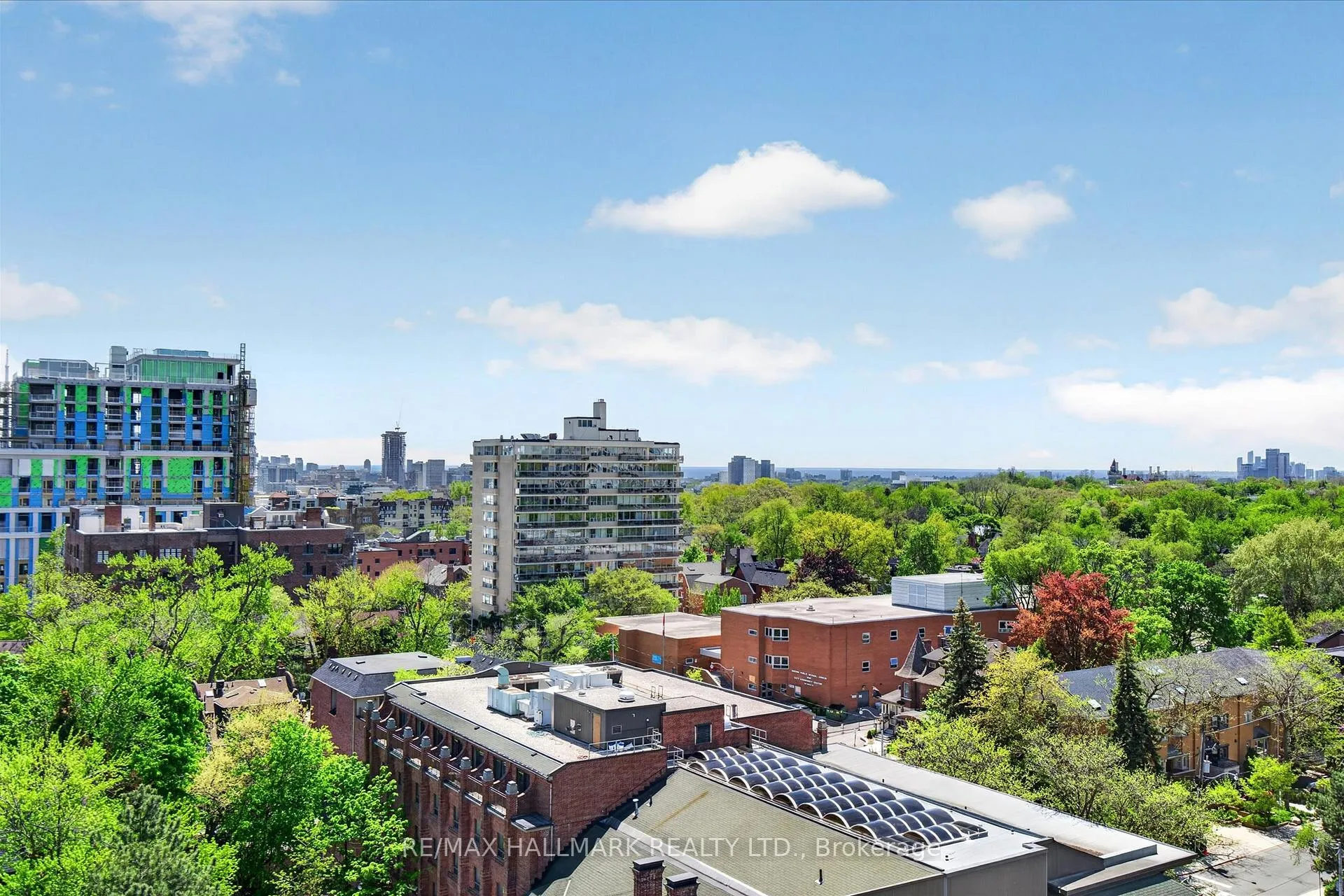 Photo 18 of Unit 1204, 99 Foxbar Road, Toronto, Yonge-St. Clair — HOMEH