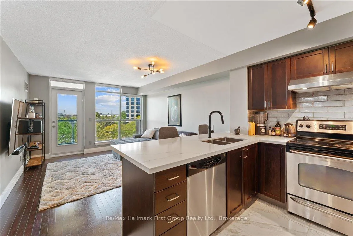 Photo 6 of Unit 416, 340 Watson Street W, Whitby, Port Whitby — HOMEH