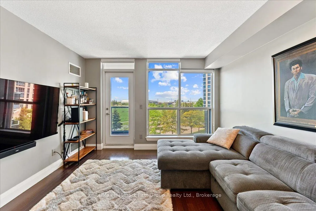 Photo 10 of Unit 416, 340 Watson Street W, Whitby, Port Whitby — HOMEH