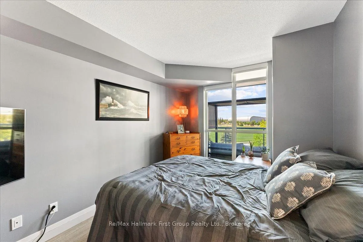 Photo 17 of Unit 416, 340 Watson Street W, Whitby, Port Whitby — HOMEH