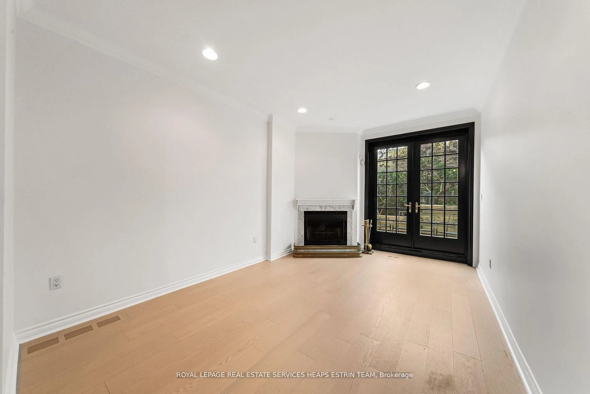Photo 9 of 10 Gibson Avenue, Toronto, The Annex — HOMEH