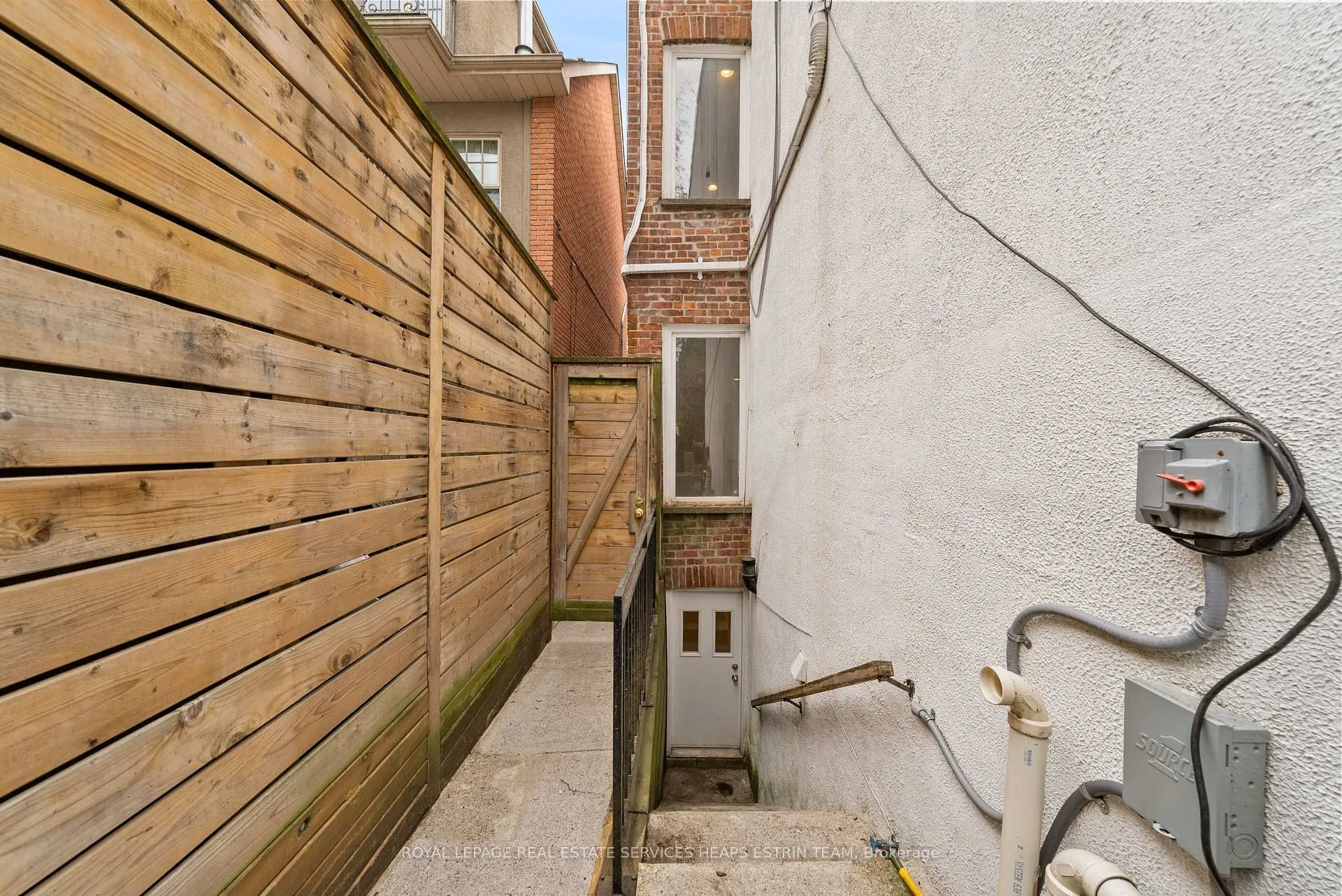 Photo 48 of 10 Gibson Avenue, Toronto, The Annex — HOMEH