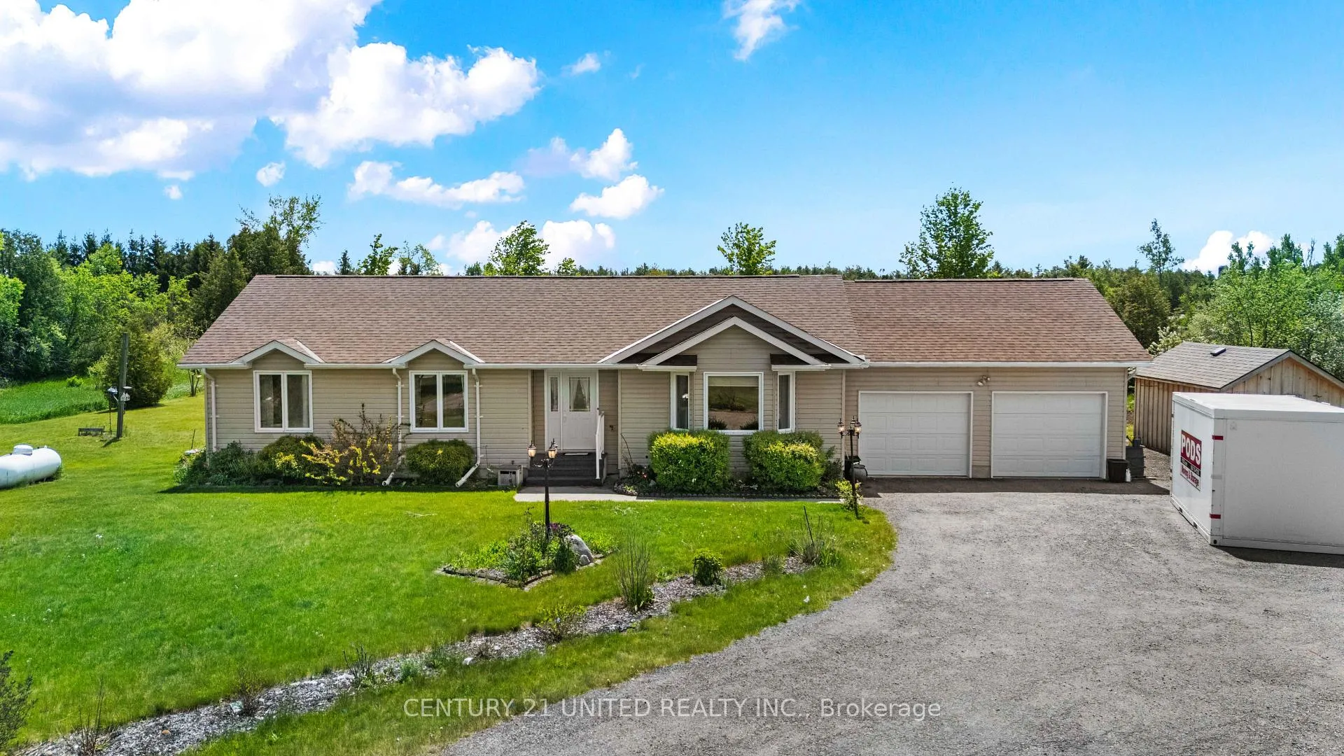 Photo 2 of 209 Lonsberry Lane, Douro-Dummer — HOMEH