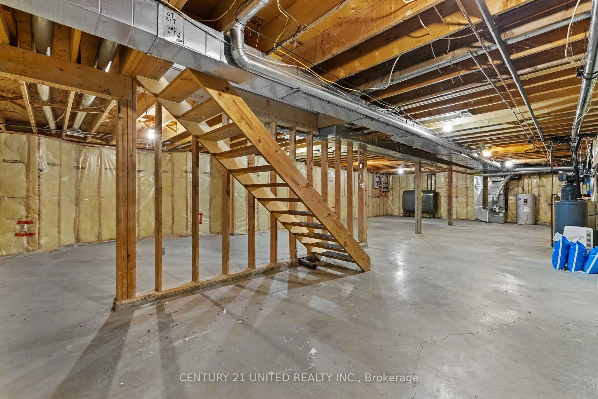 Photo 29 of 209 Lonsberry Lane, Douro-Dummer — HOMEH