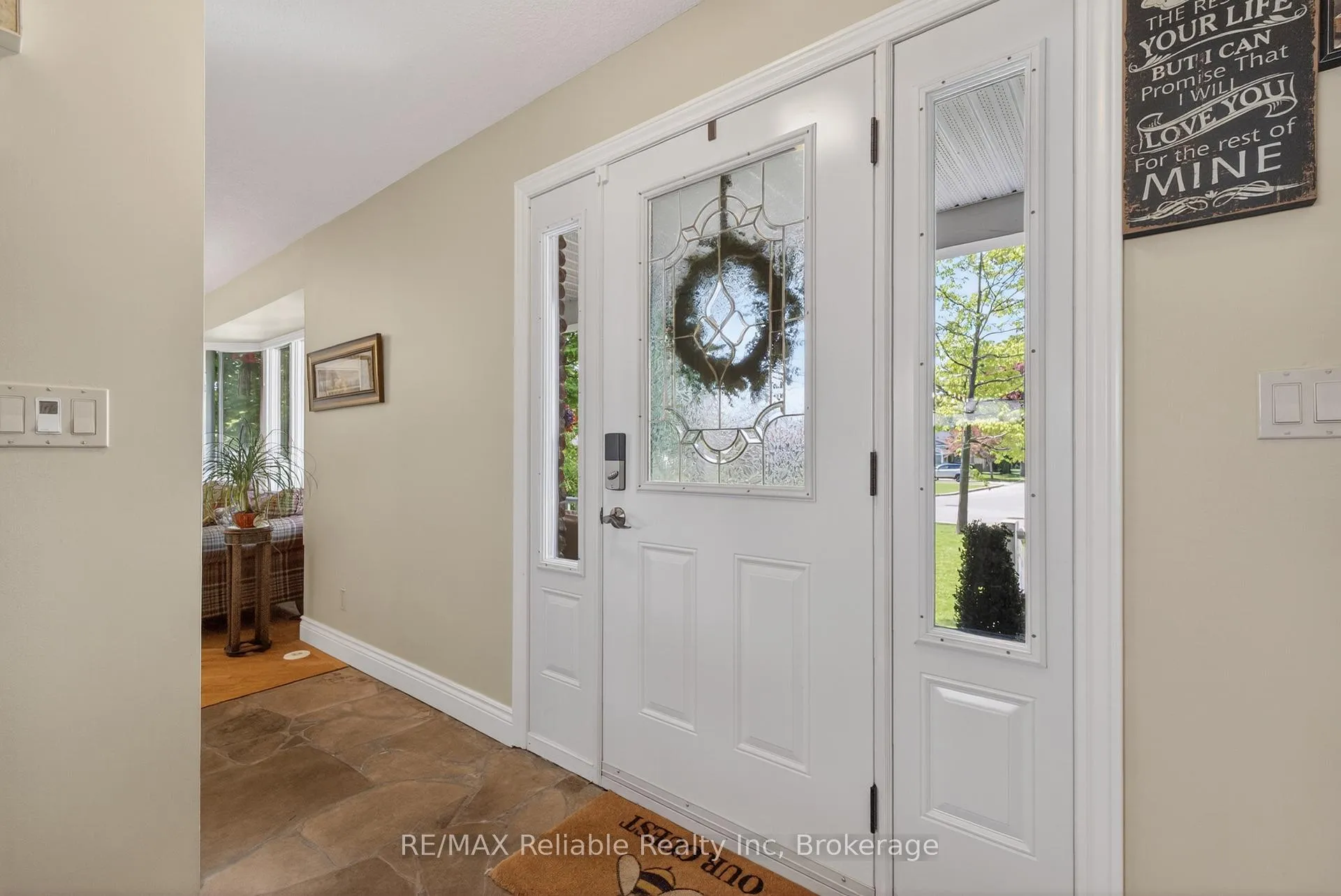 Photo 5 of 248 Britannia Road W, Goderich, Goderich (Town) — HOMEH
