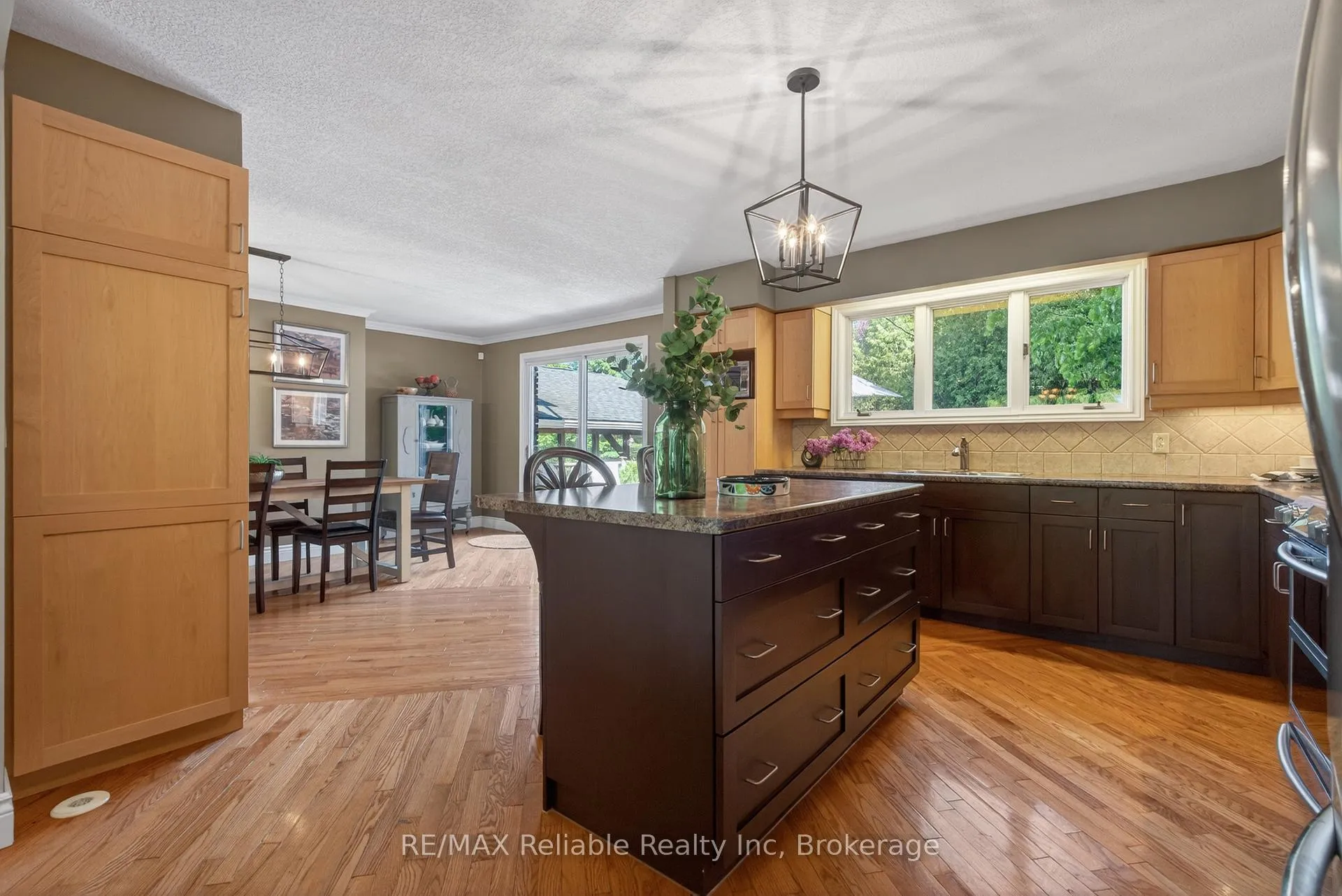 Photo 10 of 248 Britannia Road W, Goderich, Goderich (Town) — HOMEH